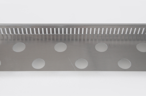 Kiesfangleiste L-Form Aluminium 40 mm hoch  2,00 m lang